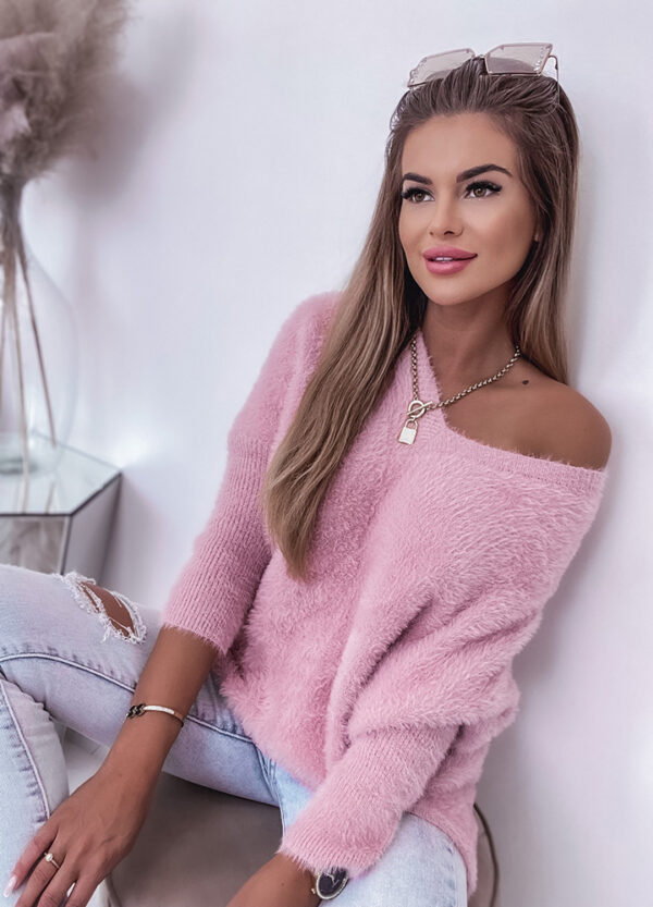 ASYMETRYCZNY SWETER ANGORA PINK-563831