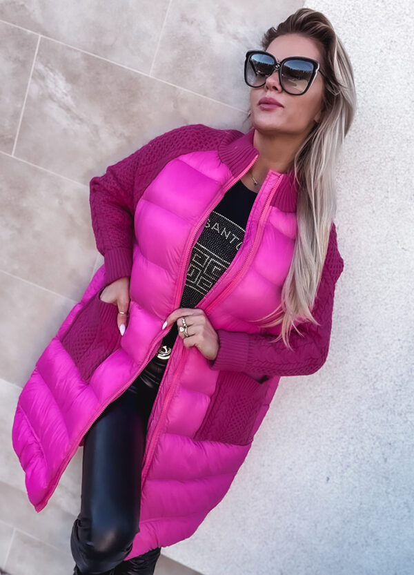 PUCHOWY PŁASZCZ / SWETERKOWE WSTAWKI NEON PINK-574942