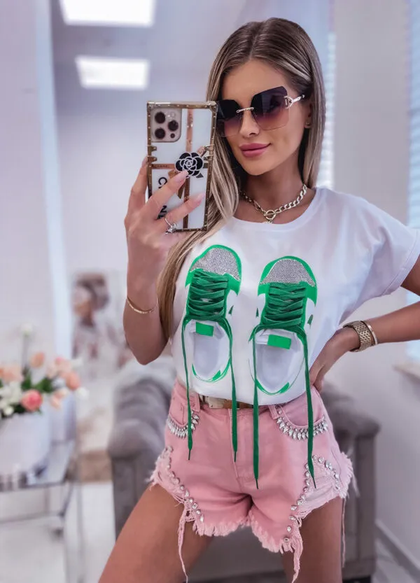 T-SHIRT Z NADRUKIEM SNEAKERS-608127