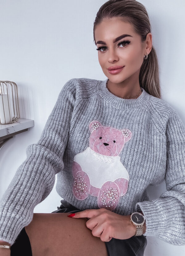 SWETER Z NADRUKIEM BEAR