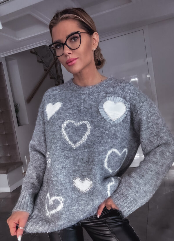 SWETER HEART GRAY