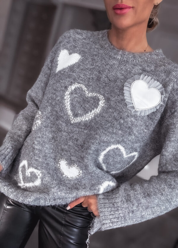 SWETER HEART GRAY