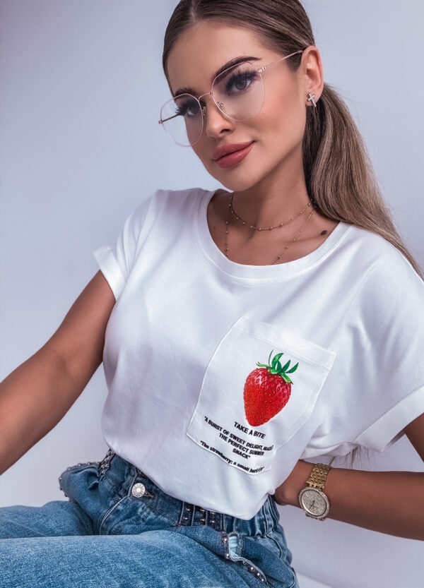 T-SHIRT Z NADRUKIEM STRAWBERRY