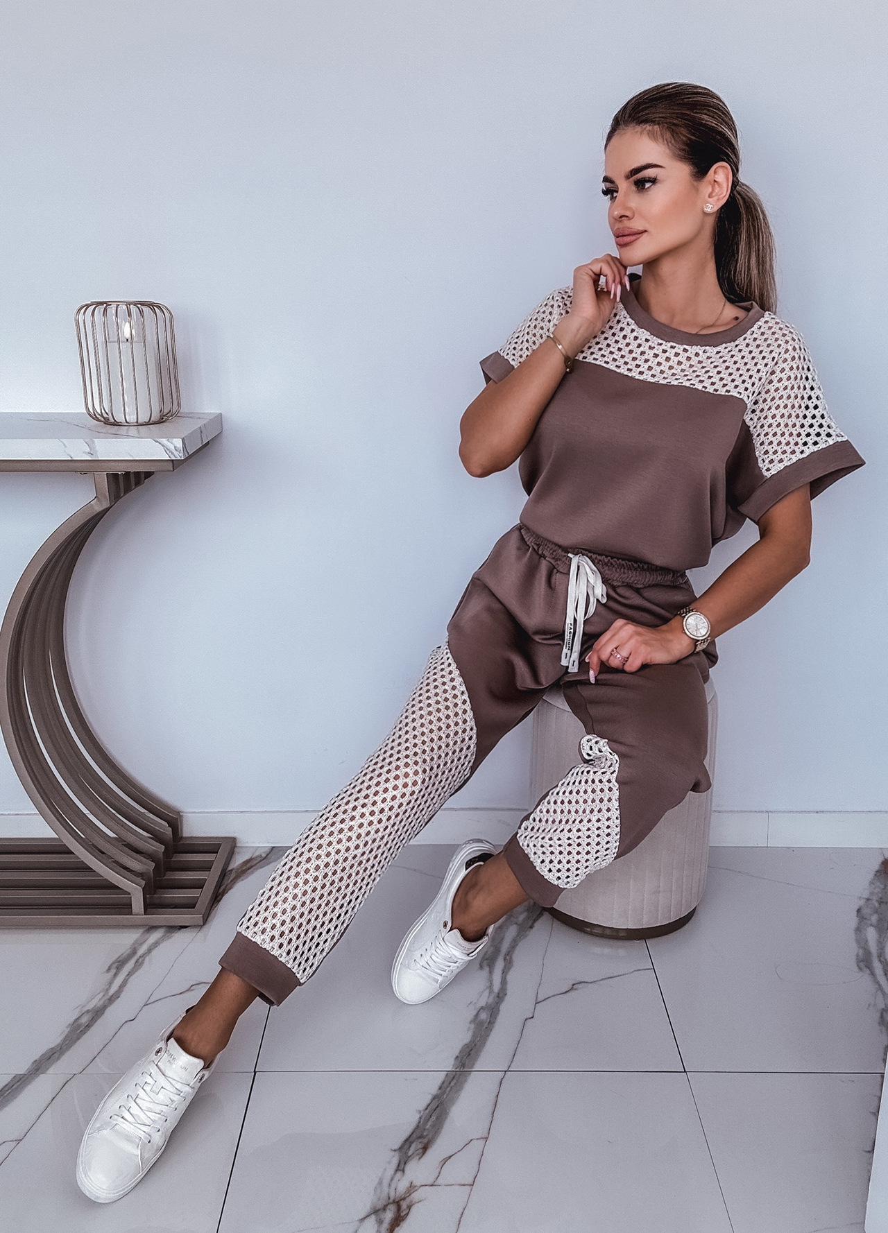 KOMPLET DRESOWY Z AŻUREM MOCCA