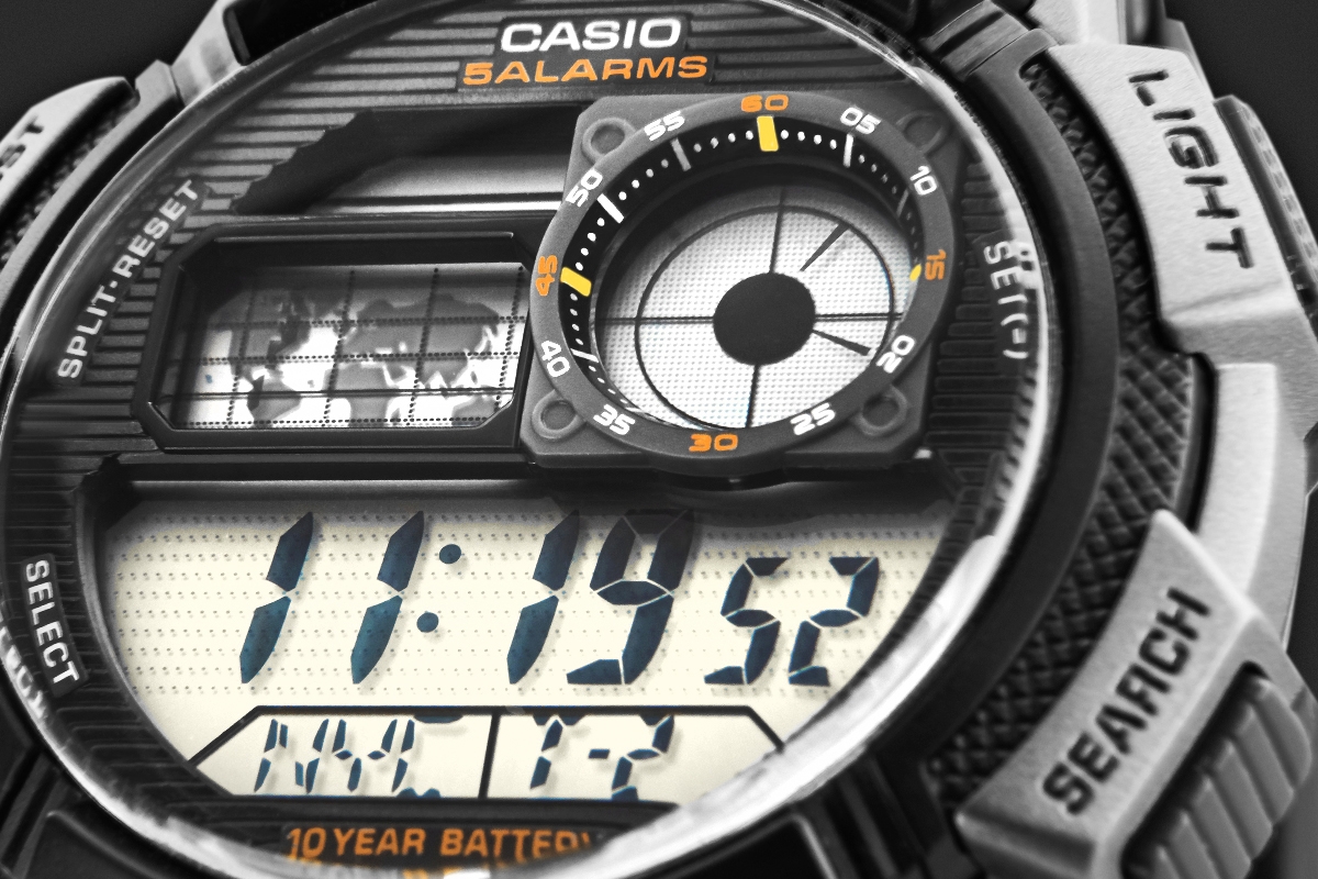 Zegarek Męski CASIO AE-1000W-4BVDF + BOX - obrazek 5